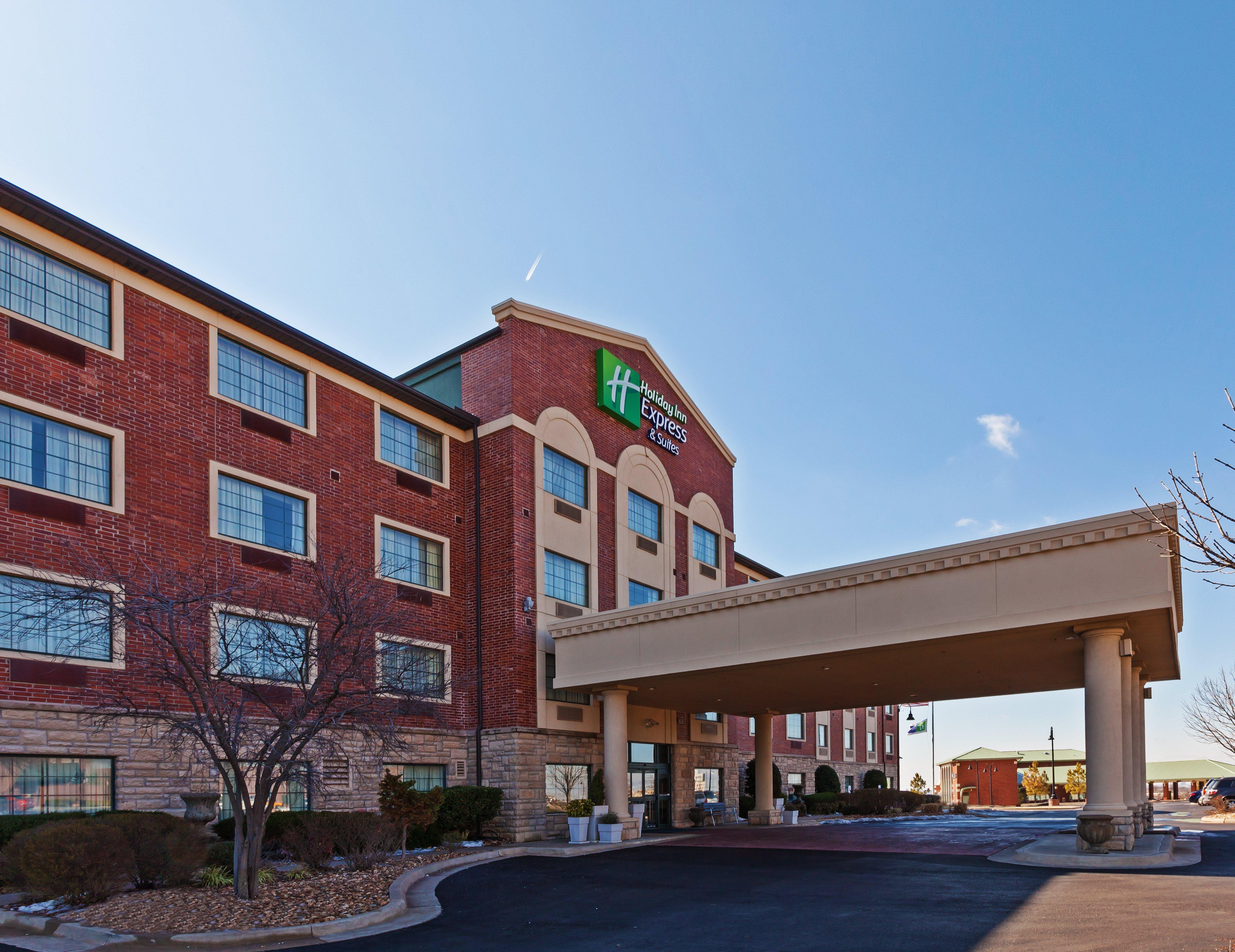 Holiday Inn Express & Suites Tulsa S Broken Arrow Hwy 51, An Ihg Hotel Exterior photo